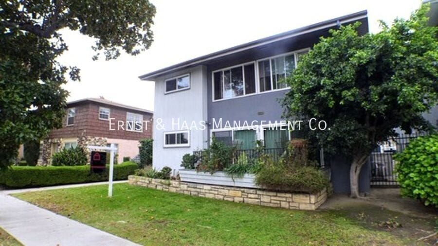 Foto principal - 700 E Carson St