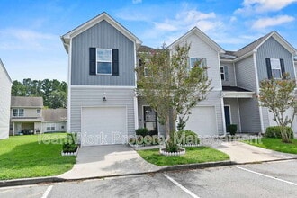 Building Photo - 526 Truman Dr