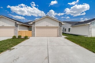 Building Photo - 15458 W Josephine Ct