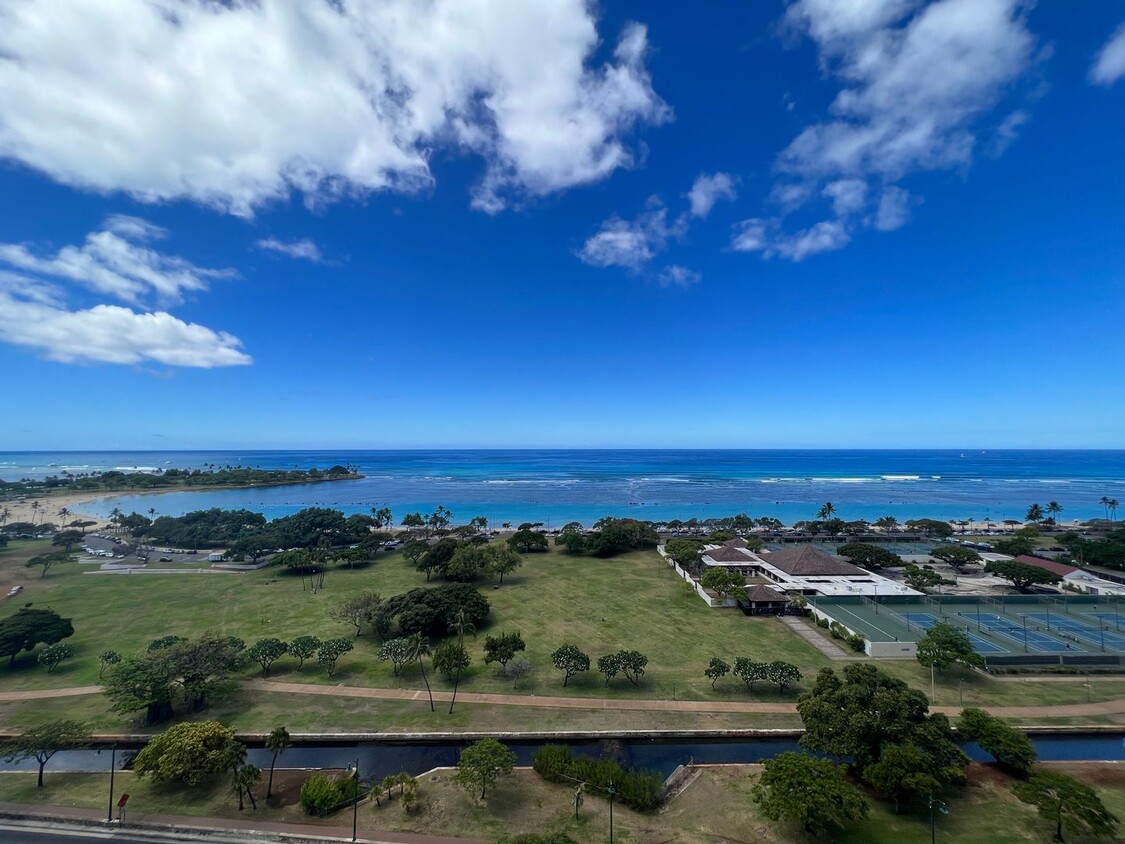 Primary Photo - Nauru Tower 1704 - Beautiful & unobstructe...