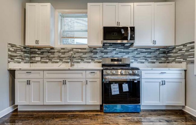 Building Photo - 6522 S Bishop St