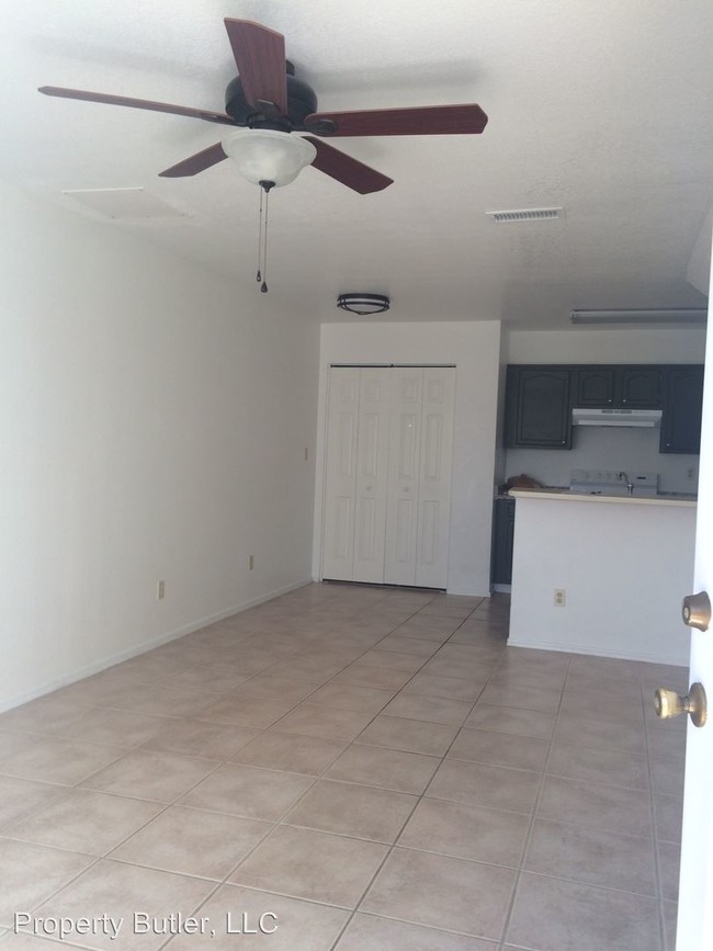 Building Photo - 2301 E University Dr