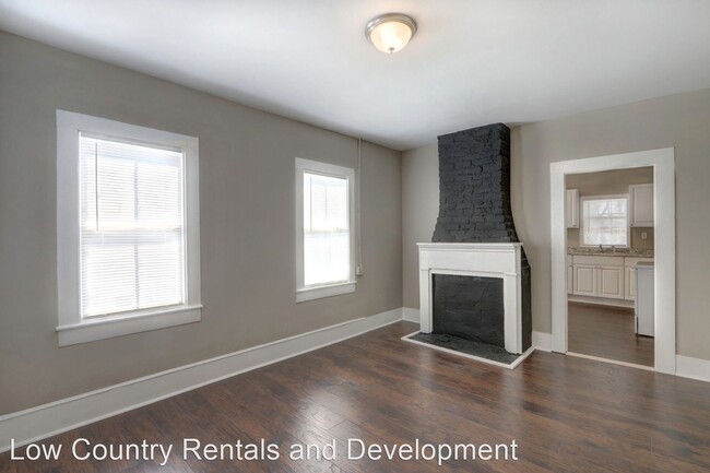 Building Photo - 2425 Drayton St