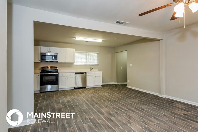 Foto del edificio - 3715 Meadowview Dr