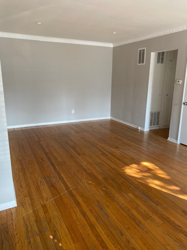 1752 Winona Blvd Unit Front, Los Angeles, CA 90027 Apartments in Los