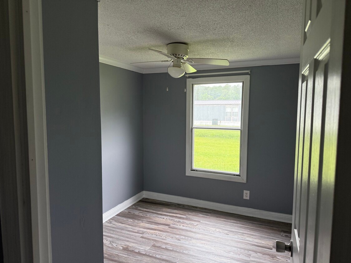 Building Photo - 3550 Alice Dr