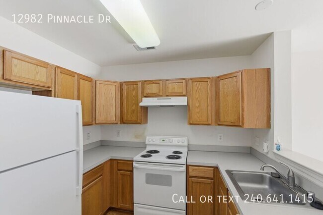 Foto del edificio - 12982 Pinnacle Dr