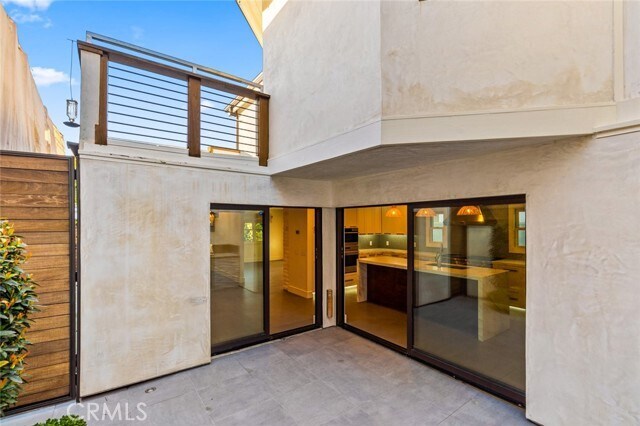 Foto del edificio - 518 Marigold Ave