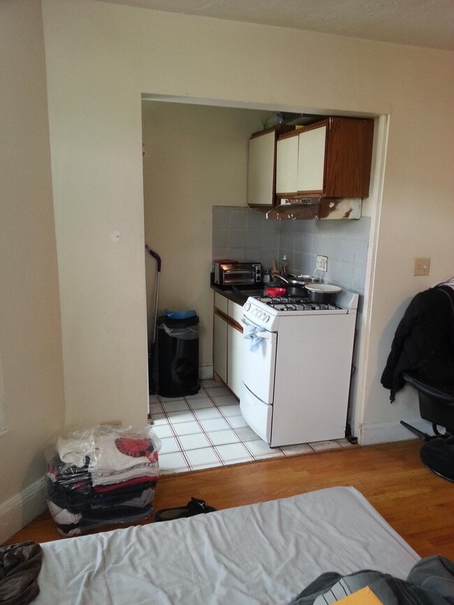 Building Photo - 1412 Commonwealth Ave