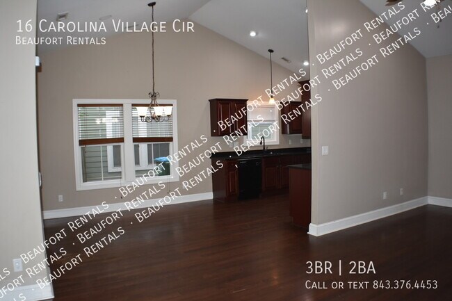 Building Photo - 16 Carolina Village Cir, Beaufort, SC 29906