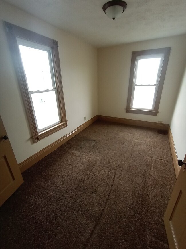 Foto del edificio - 825 Tremont Ave SW