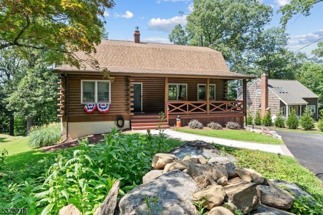 Building Photo - 378 Springbrook Trail
