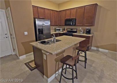 Foto del edificio - 7560 Nicklin St