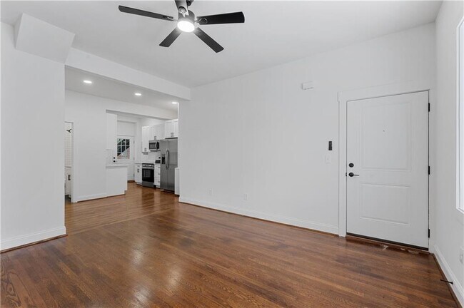 Foto del edificio - 360 Ponce De Leon Ave NE