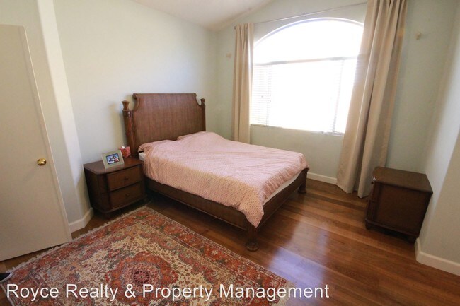 5578 Renaissance Ave San Diego Ca 92122 House For Rent In San Diego Ca Apartments Com