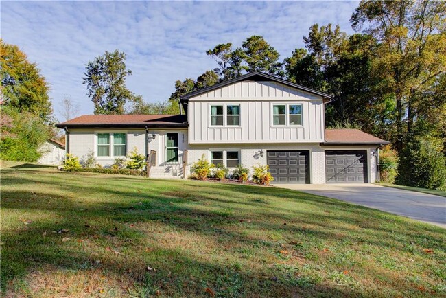 Building Photo - 3420 Elm Creek Dr