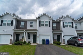 Building Photo - 57 Arlotta St
