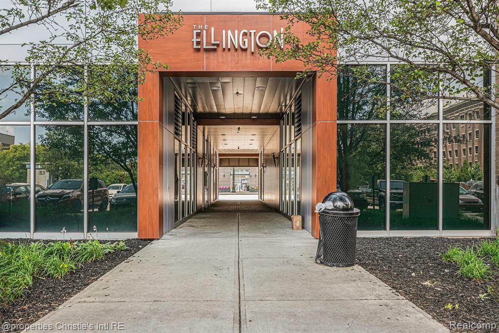 Primary Photo - 3670 Woodward Ave