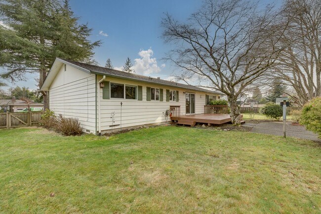 Building Photo - Newly Remodeled Rambler in Lynnwood with G...