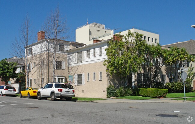 Building Photo - 9425 Charleville Blvd