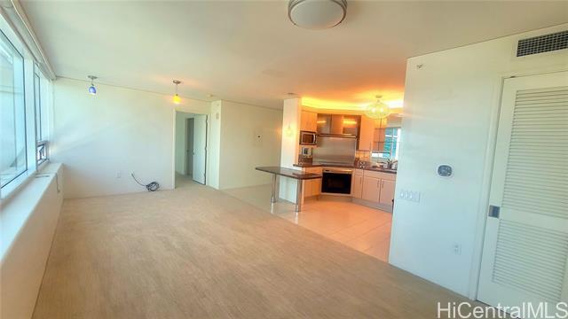 Building Photo - 88 Piikoi St