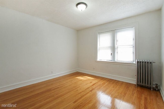 Foto del edificio - 2 br, 1 bath Apartment - 8456 S Wabash Ave