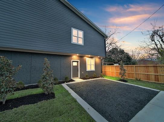 Foto del edificio - 7414 Mount St