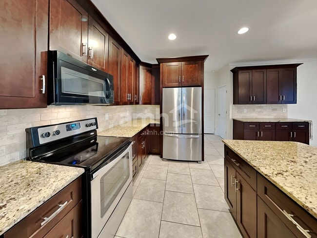 Building Photo - 5823 Parkstone Drive