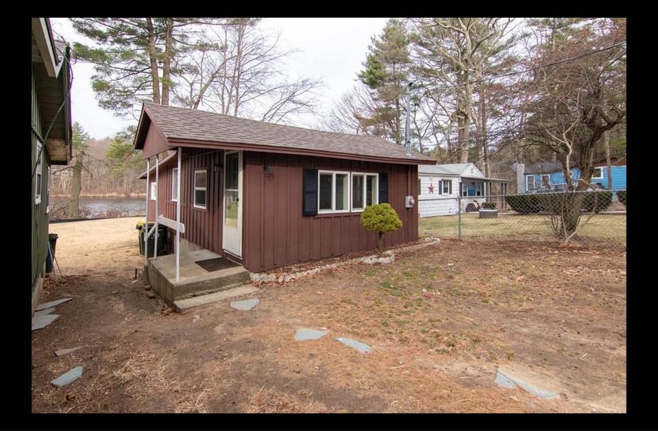 Cottage house has been fully renovated - 55 Box Pond Dr