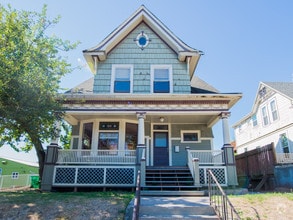 Building Photo - 2027 N Williams Ave