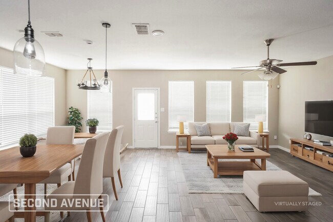 Foto del edificio - 528 Bird Creek Dr