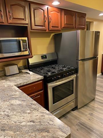 Foto del edificio - 12401 Fairview Ct