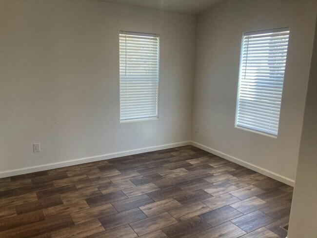 Building Photo - 11411 N 91st Ave