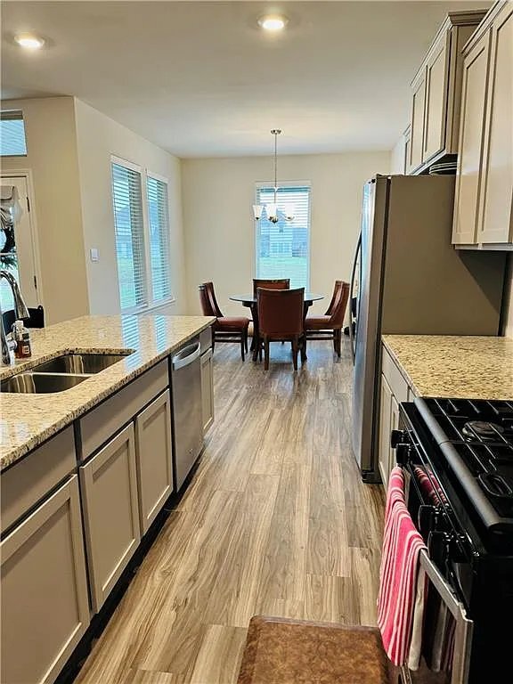 Foto del edificio - 112 Oak Landing Ln