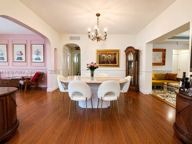 Foto del edificio - 1720 SW 11th St