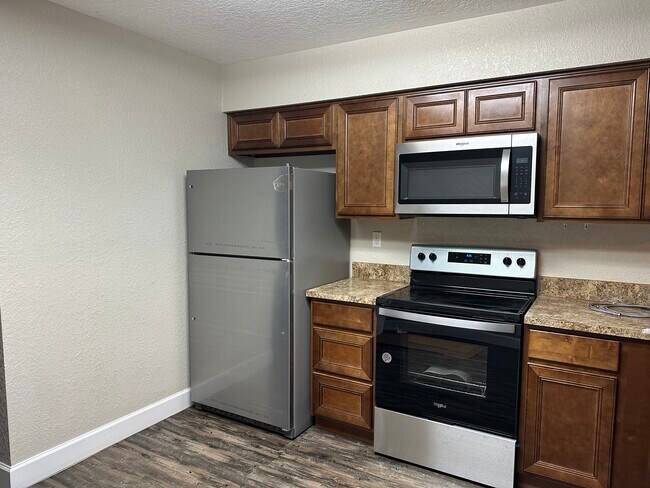 Kitchen - 5572 Sisson Rd
