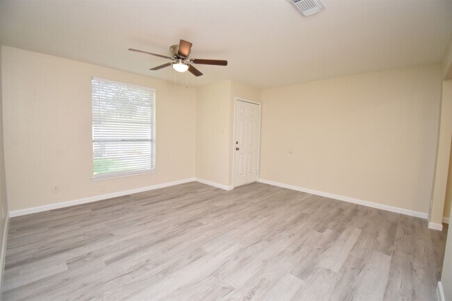 Foto del edificio - 220 Westward Ave