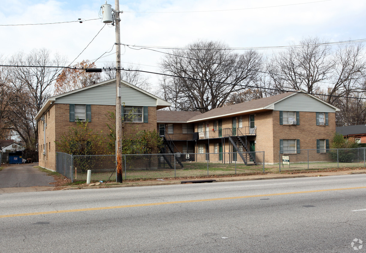 Building Photo - 1553 N Hollywood St