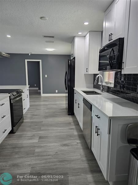 Foto del edificio - 5370 NW 29th Ct