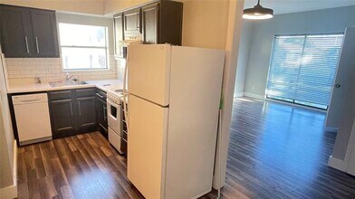 Building Photo - 5837 Velasco Ave