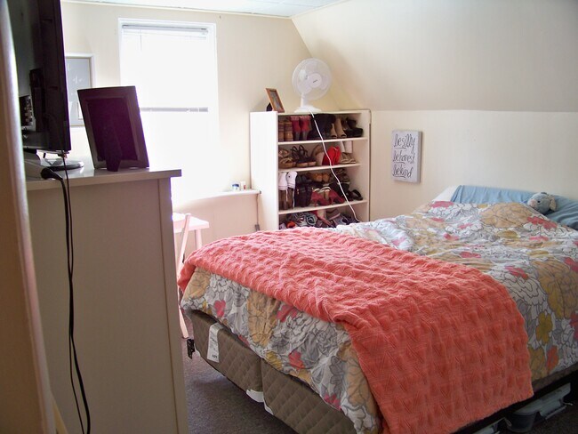 Foto del edificio - 5815 Alder St