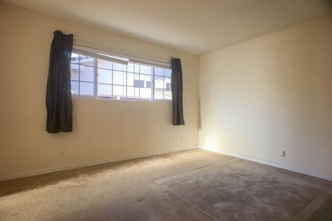Building Photo - 110 Millhaven Pl