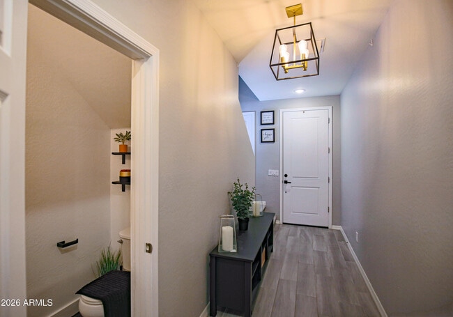 Foto del edificio - 8820 W Lamar Rd