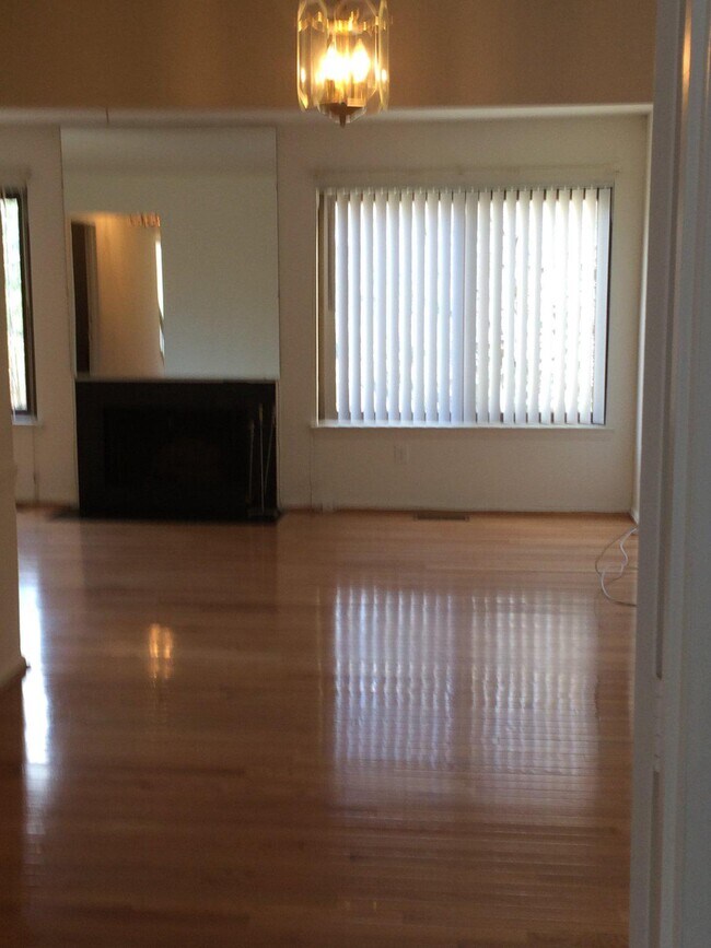 Foto del edificio - 10712 Muirfield Dr