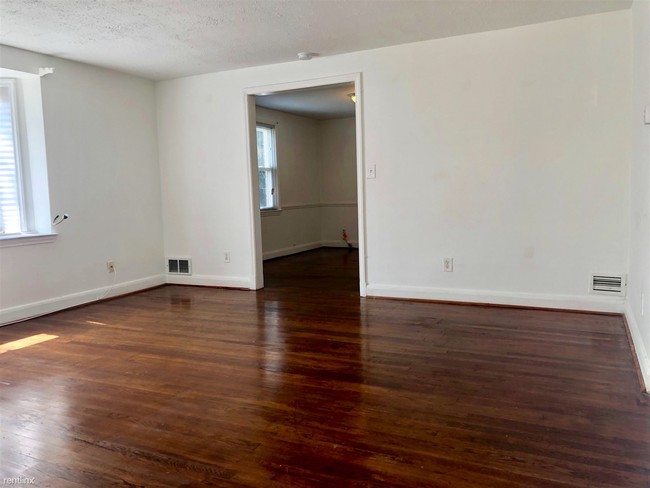 Building Photo - 3 br, 2 bath House - 1318 Woodbourne Ave