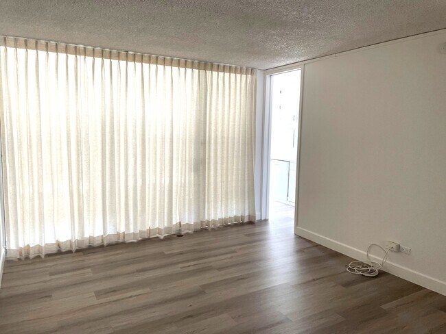 Foto del edificio - 1556 Piikoi St