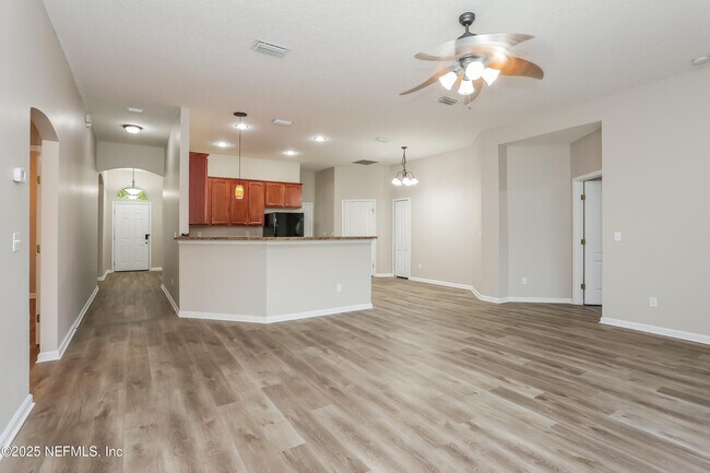 Building Photo - 86016 Cherry Laurel Way