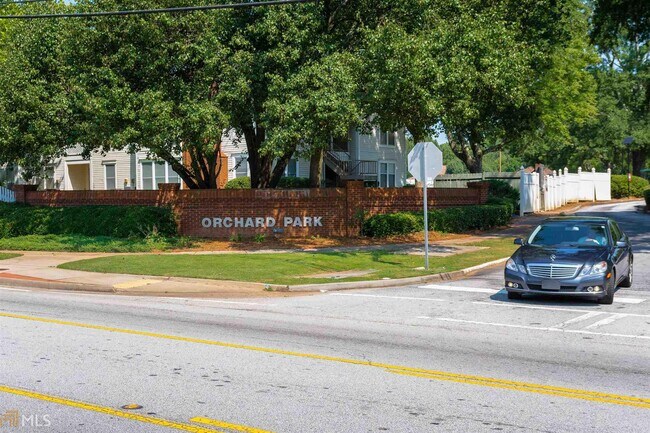 Foto del edificio - 4265 Parkview Ct