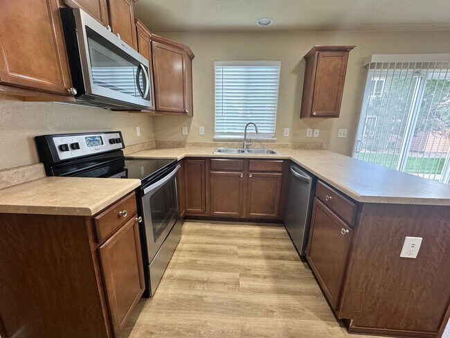 Foto del edificio - 3 Bedroom in Sierra Springs