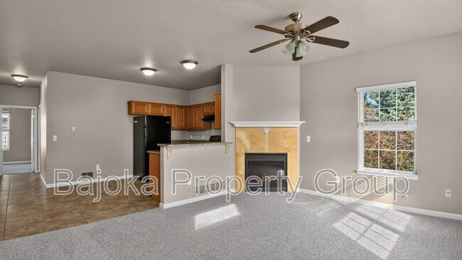 Foto del edificio - 43074 Burlington Dr
